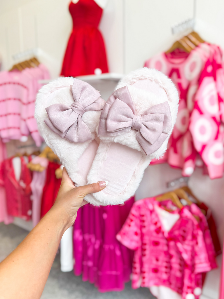 fuzzy bow slippers